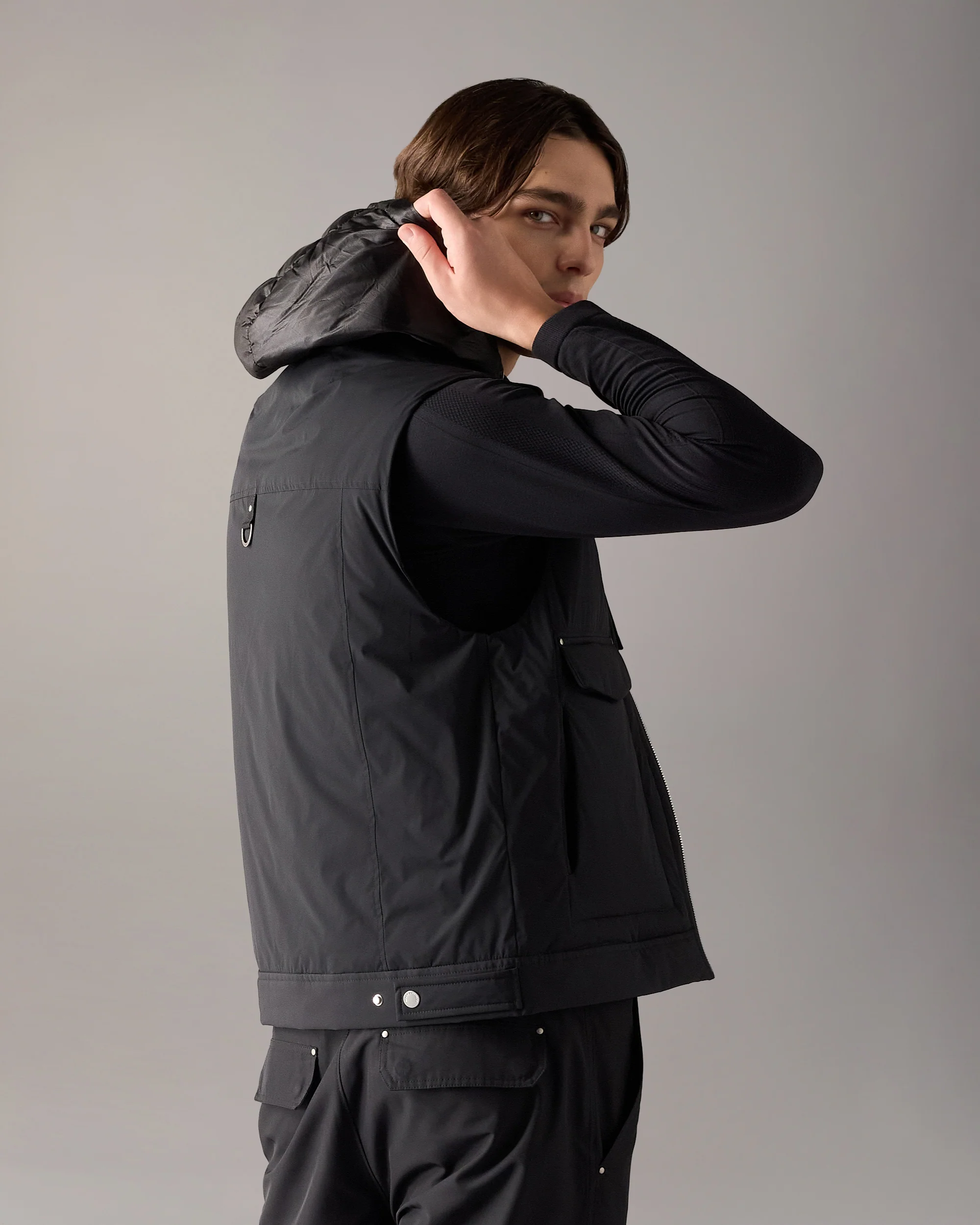 BRIXTON DOWN VEST-BLACK - Image 3
