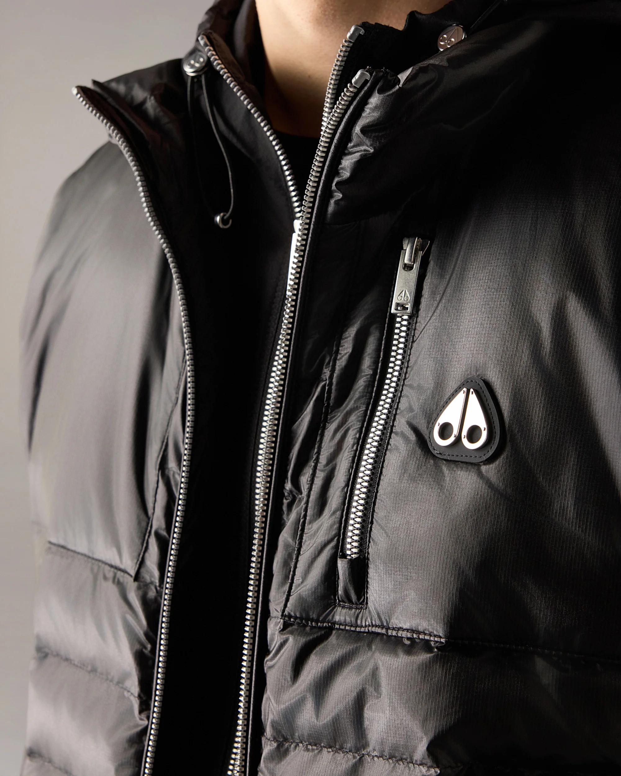 CLOUD WALKER AIR DOWN VEST-BLACK - Image 7