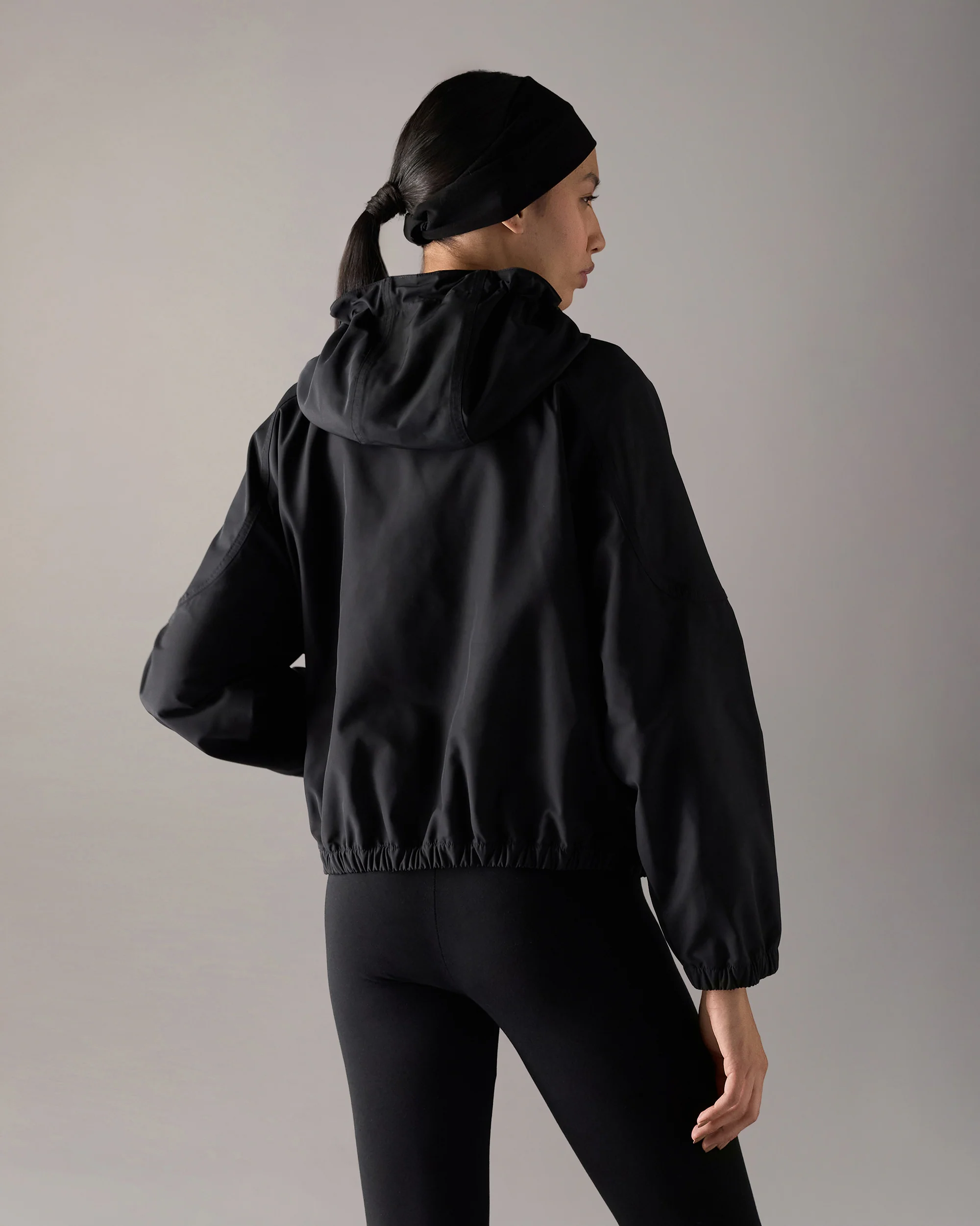 ELEVATE HOODED JACKET-BLACK - Image 3