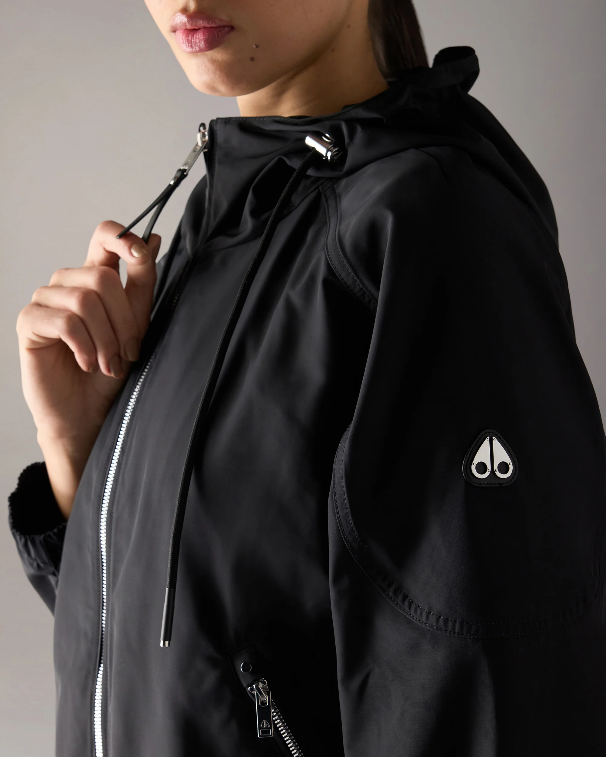ELEVATE HOODED JACKET-BLACK - Image 6