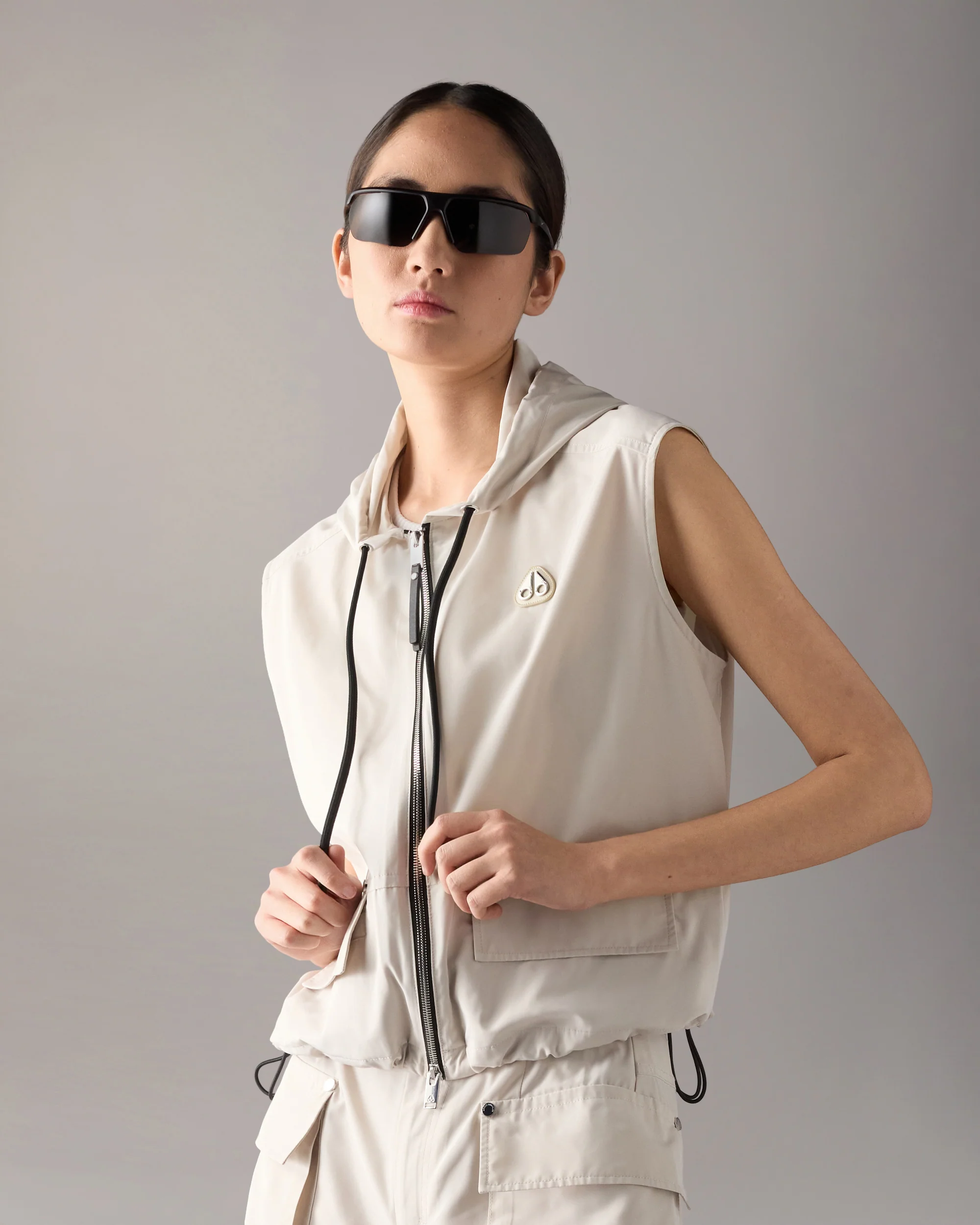 ELEVATE HOODED VEST-ALABASTER - Image 2