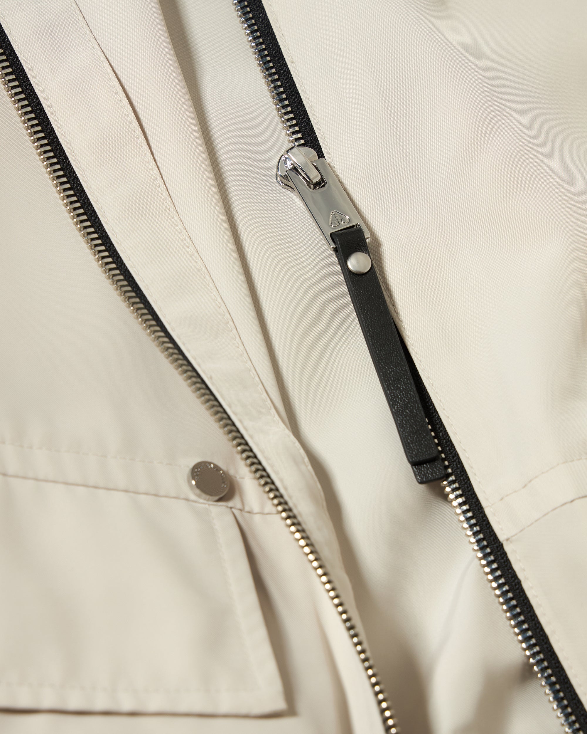 ELEVATE HOODED VEST-ALABASTER - Image 4
