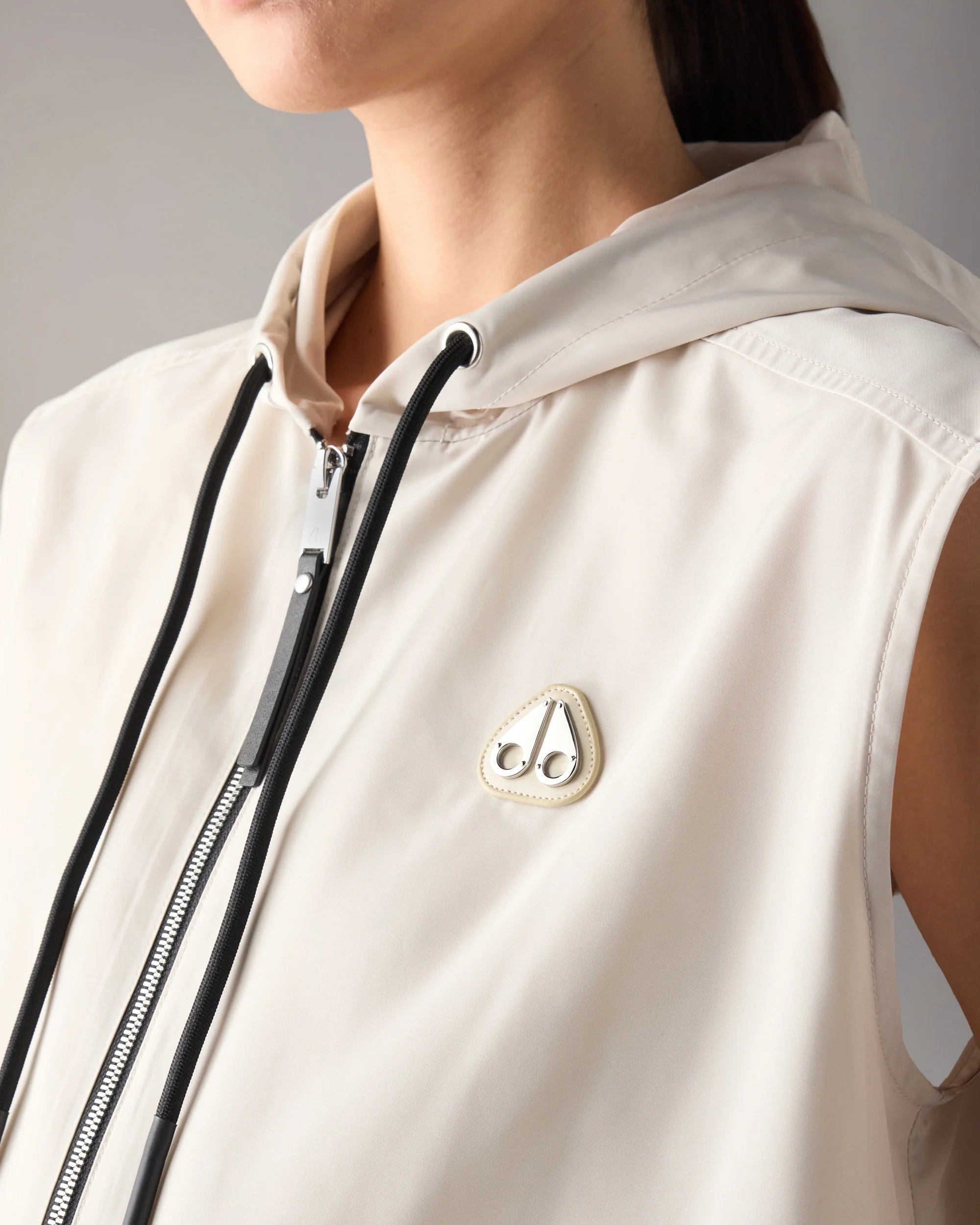 ELEVATE HOODED VEST-ALABASTER - Image 5
