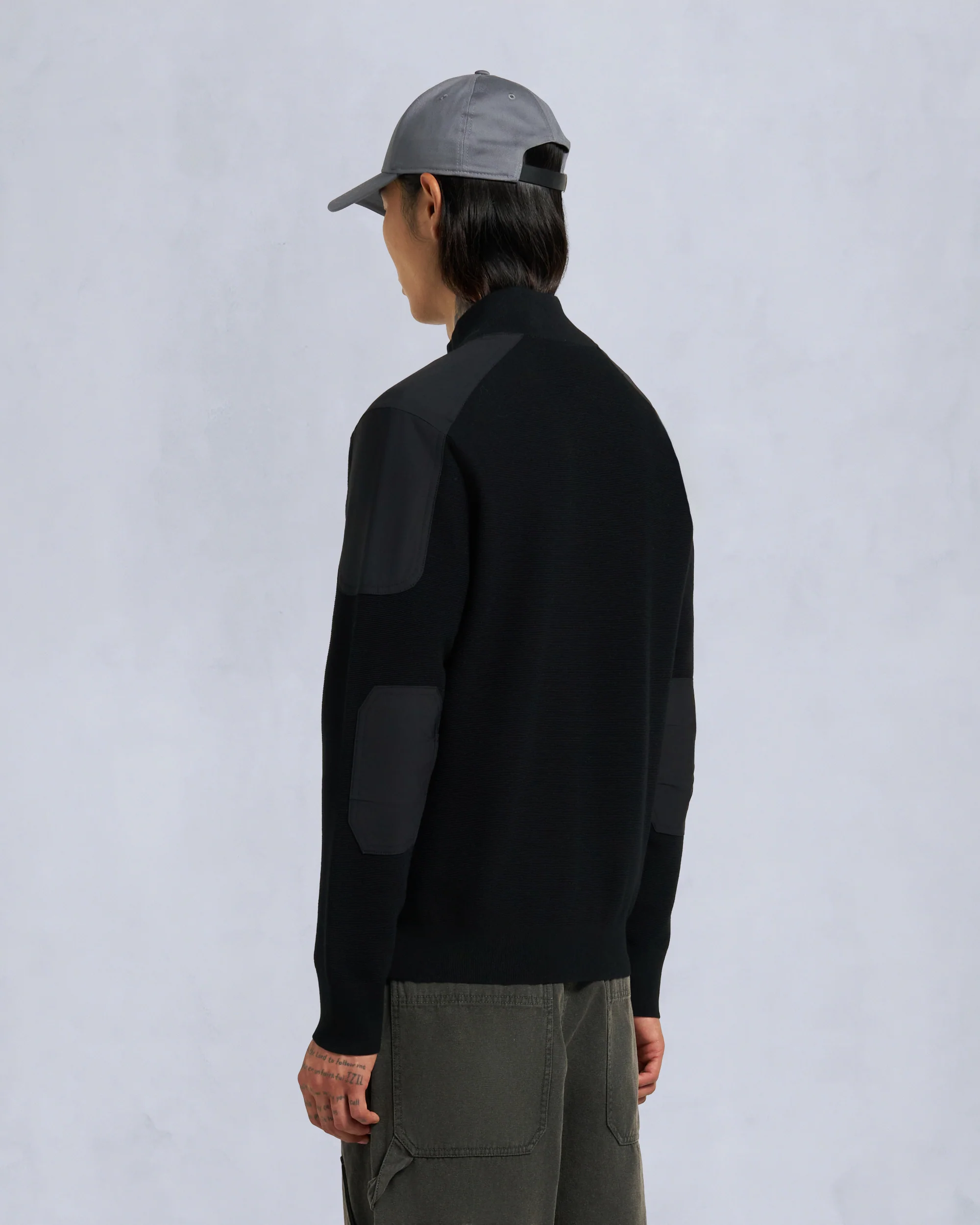 GOLD SERIES ELOWAN FULL-ZIP SWEATER-BLACK - Image 3
