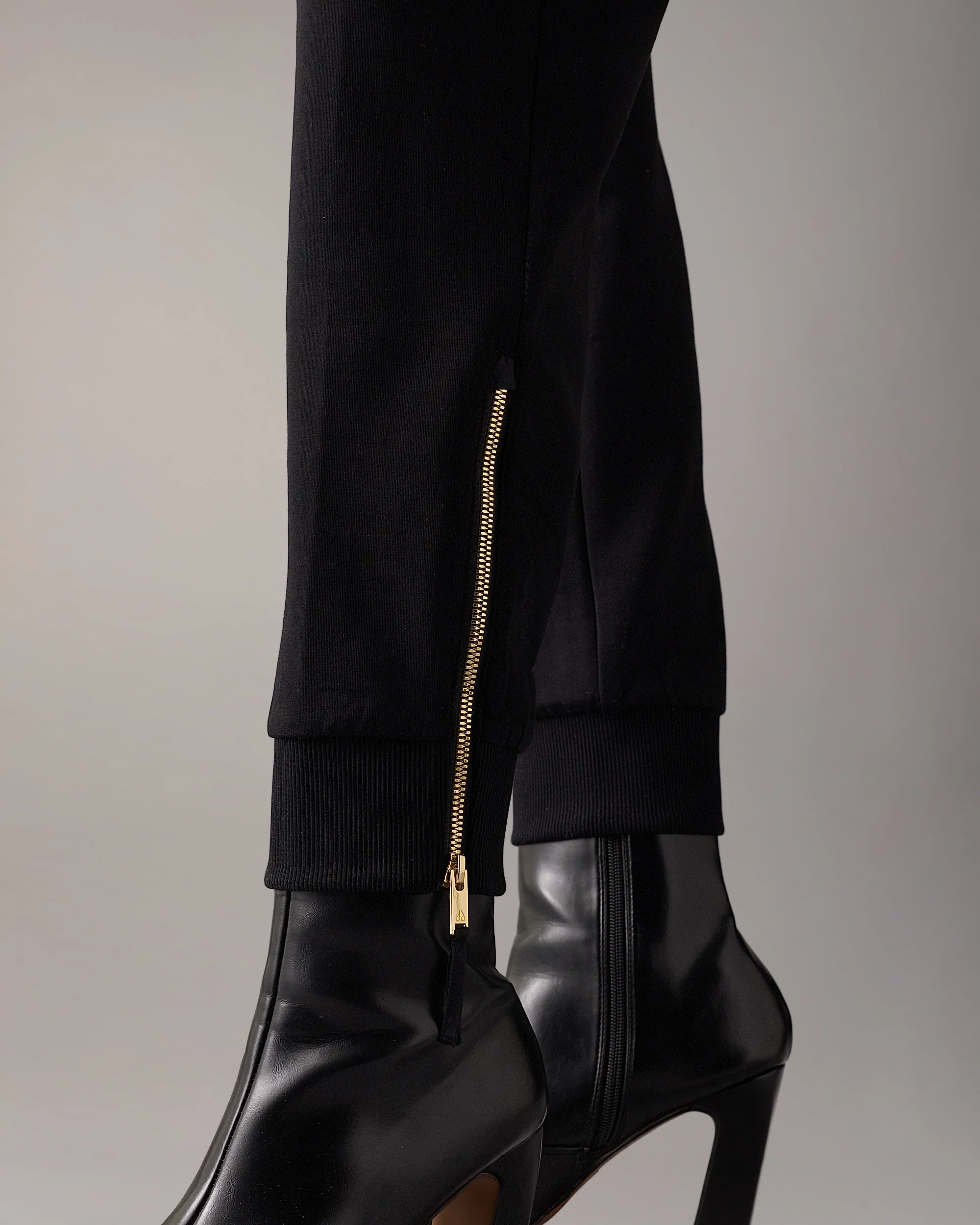 GOLD SERIES MIXED MEDIA JOGGERS IN NEOPRENE-BLACK - Image 6