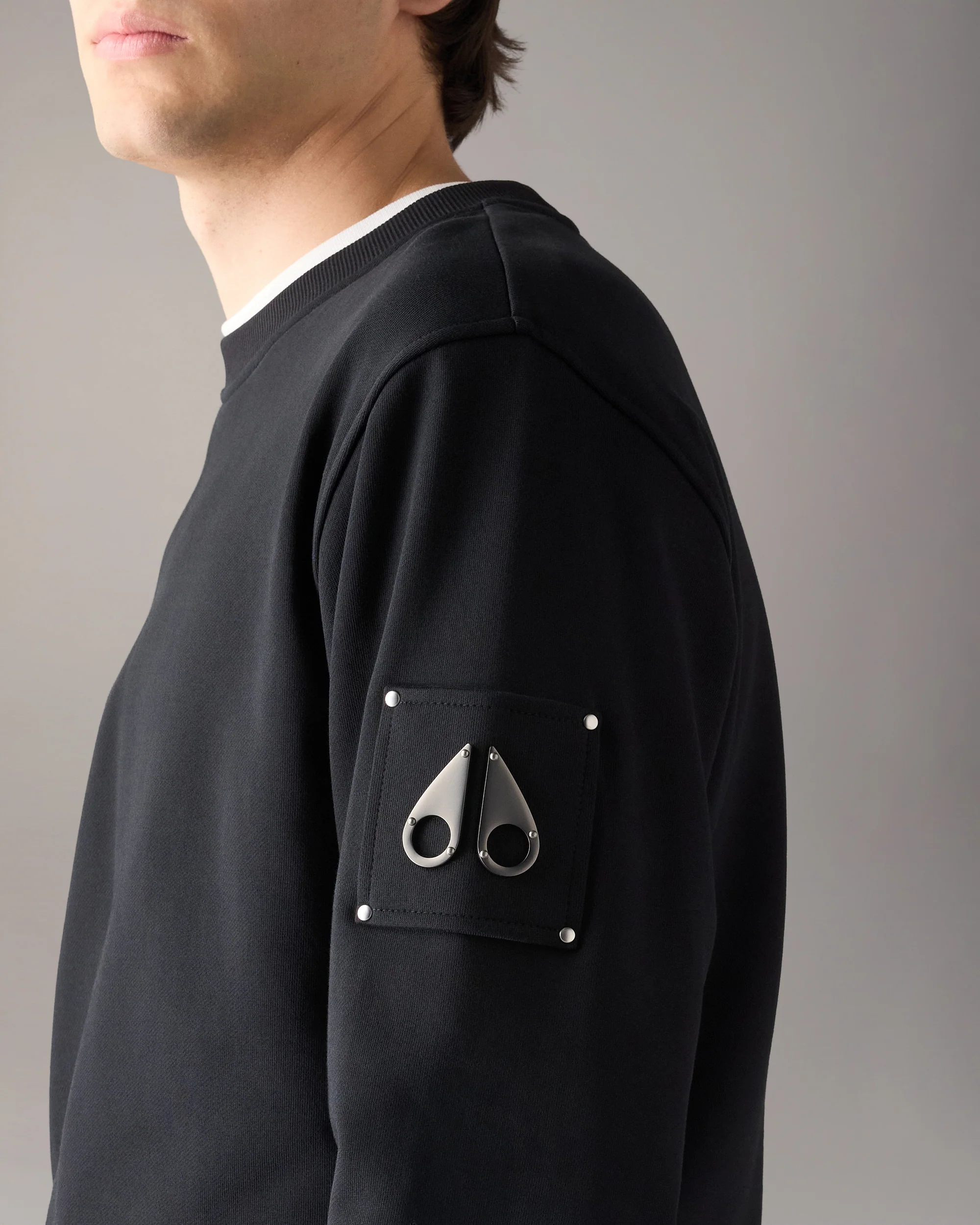 HARTSFIELD CREWNECK SWEATSHIRT-BLACK - Image 6