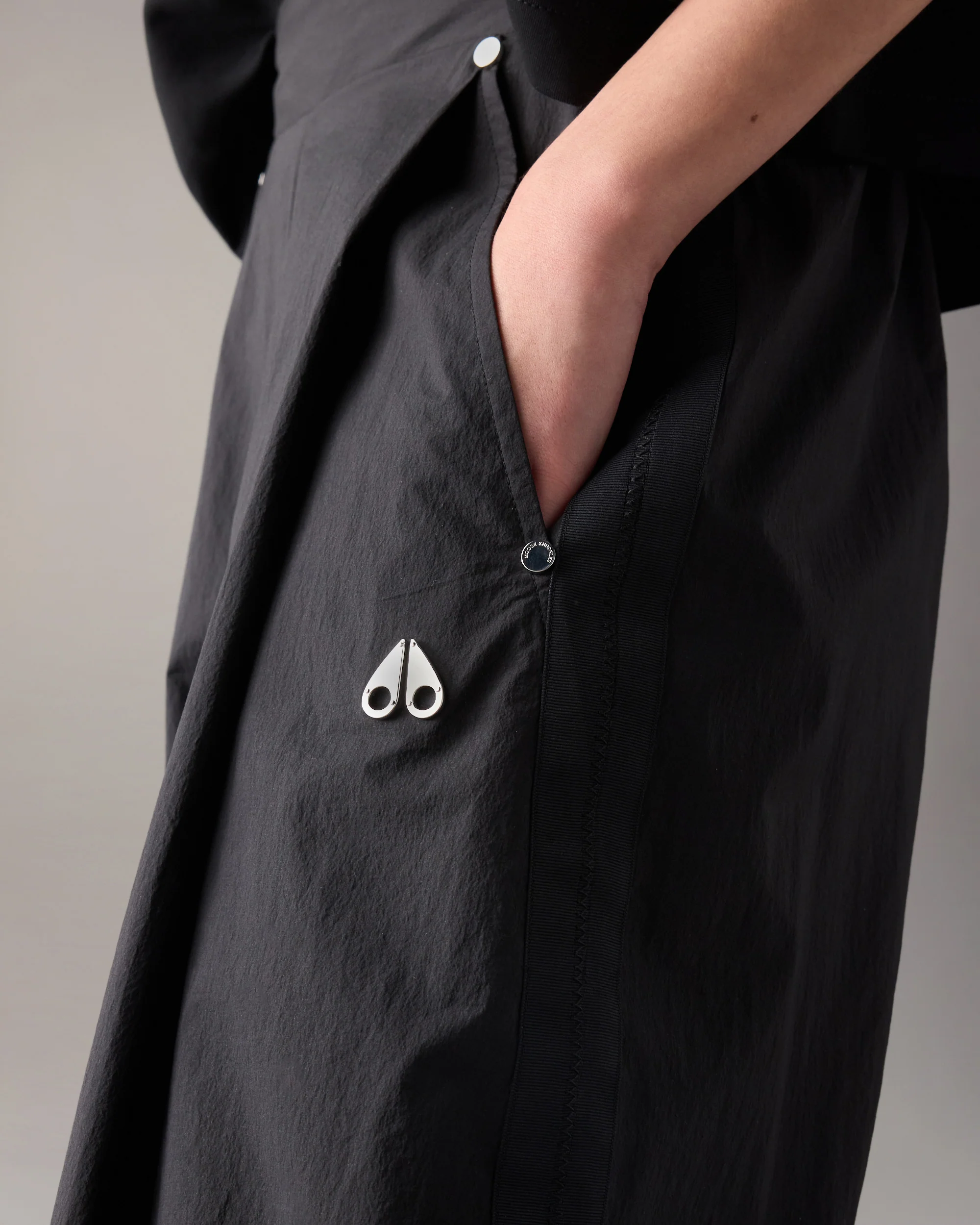 SKYLINE PANTS-BLACK - Image 5